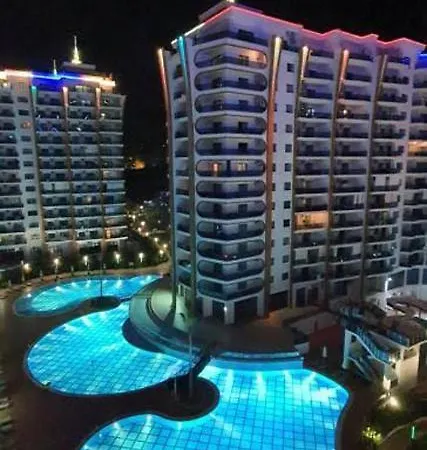 Azura Park -- шикарное место для вас -- вид на море, на бассейн, горный воздух и свой пляж - забронируйте сейчас *
