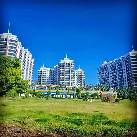 דירה Azura Park -- шикарное место для вас -- вид на море, на бассейн, горный воздух и свой пляж - забронируйте сейчас *